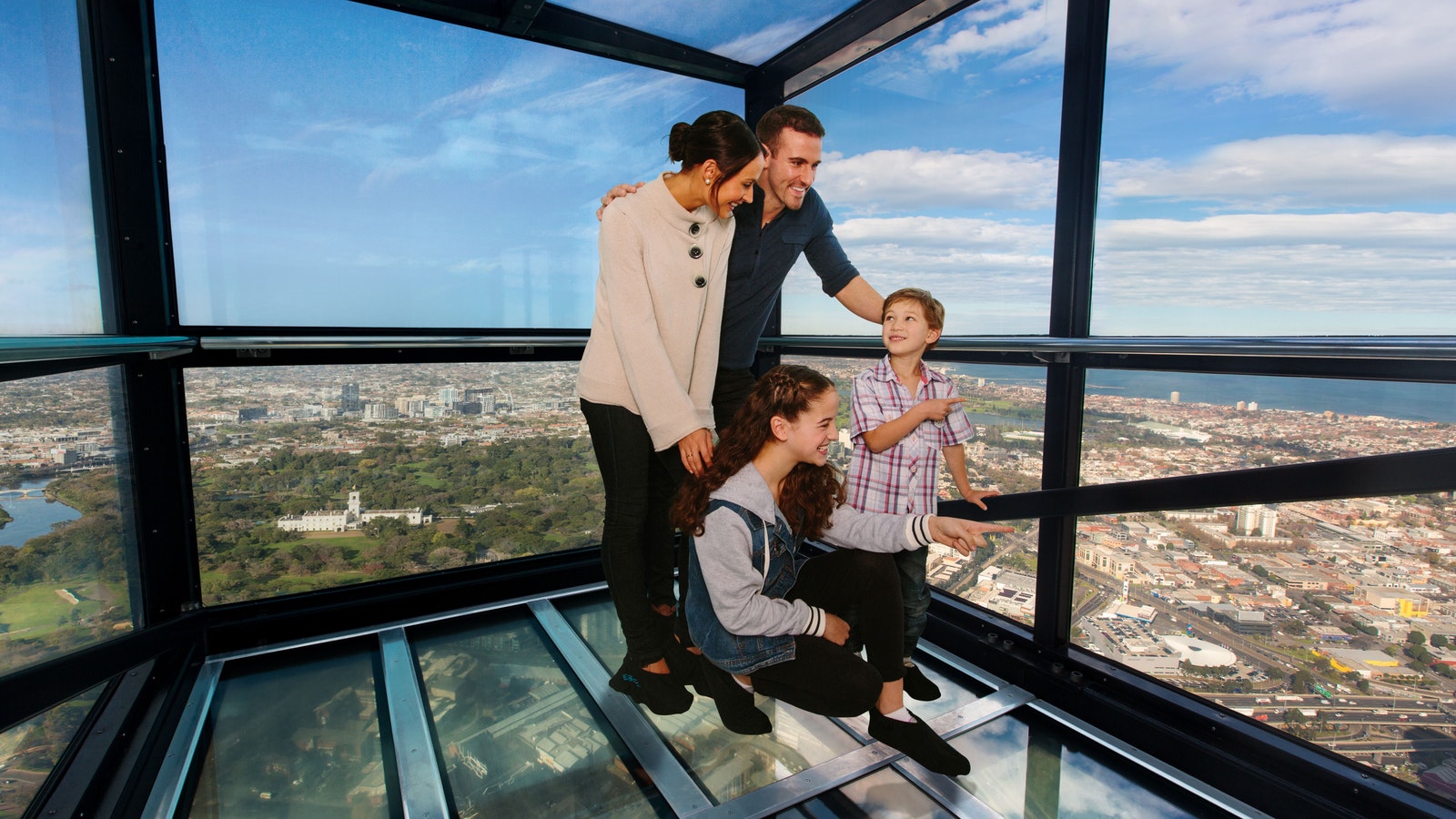 Eureka Skydeck 88 стеклянный куб